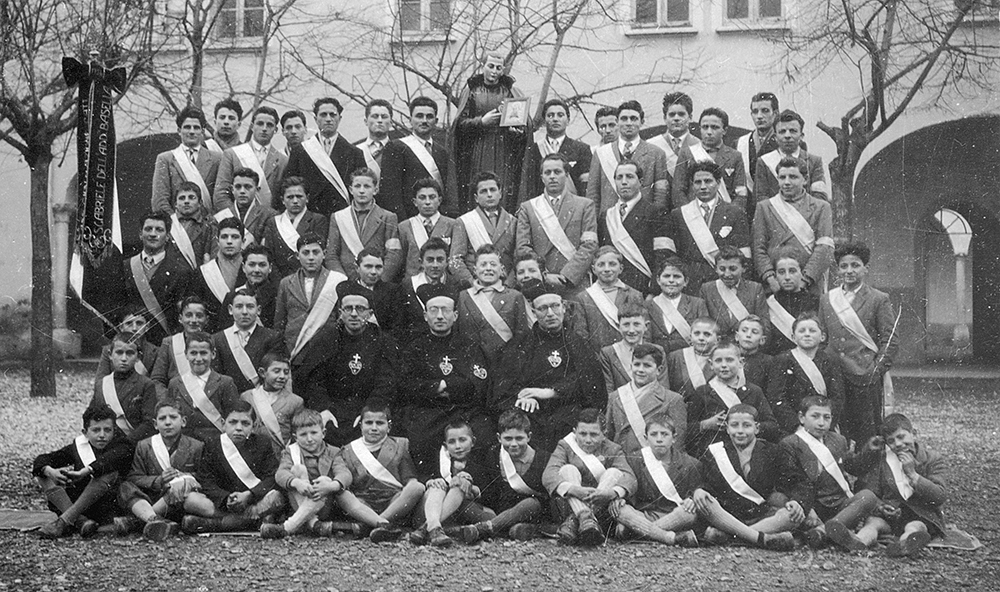Convento Passionisti di Basella, 1955, l'Associazione Giovanile di Azione Cattolica di Basella