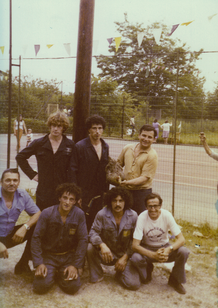 Festa della Famiglia, palo della cuccagna (Basella, giugno 1982)